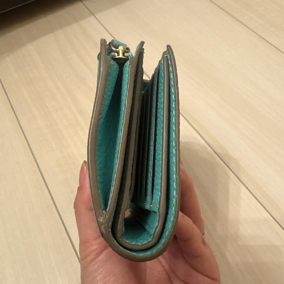ボナンチュラ　ミントグリーン　レザー 二つ折り財布