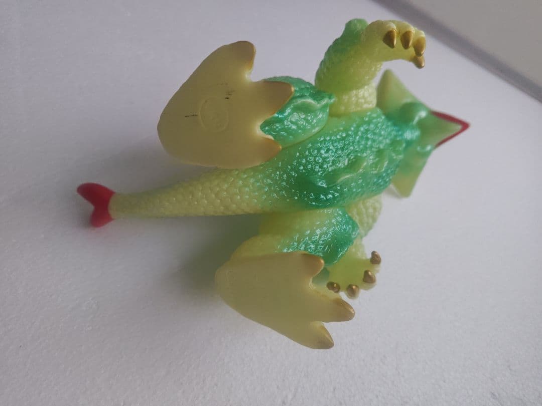 マルサン　ギララ蓄光　ソフビ