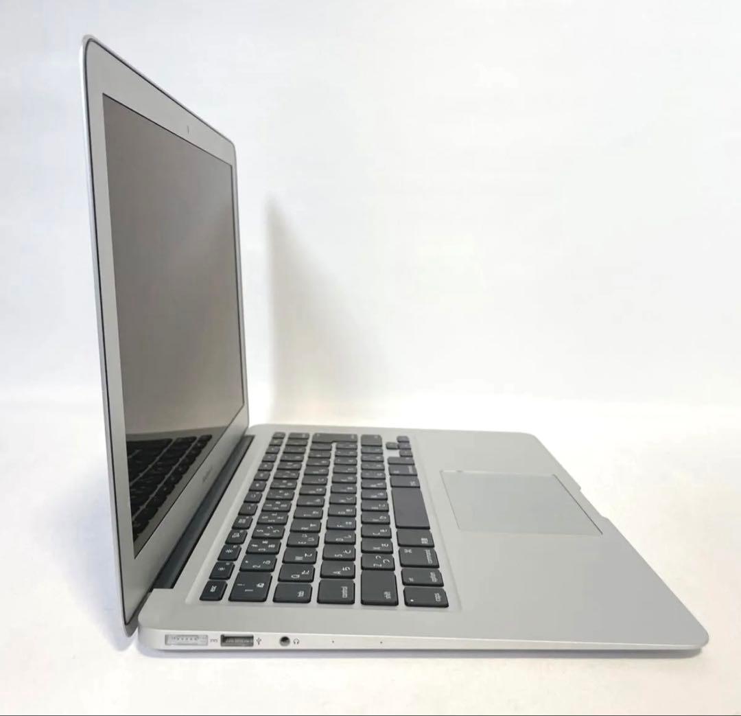 美品・即使用可 MacBook Air シルバー メモリ8GB SSD256GB