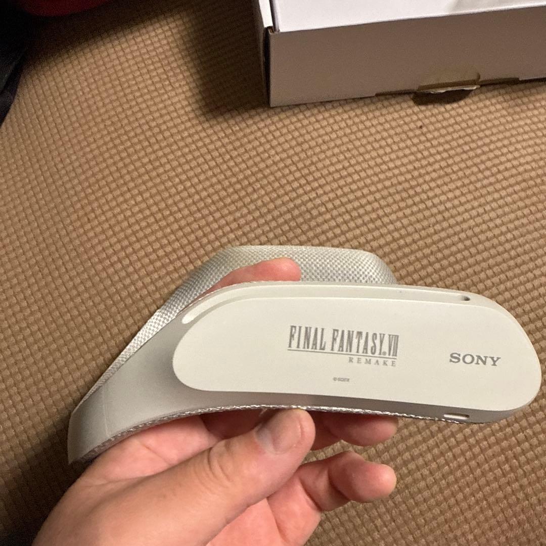 ウェアラブルネックスピーカー　FF7限定モデル