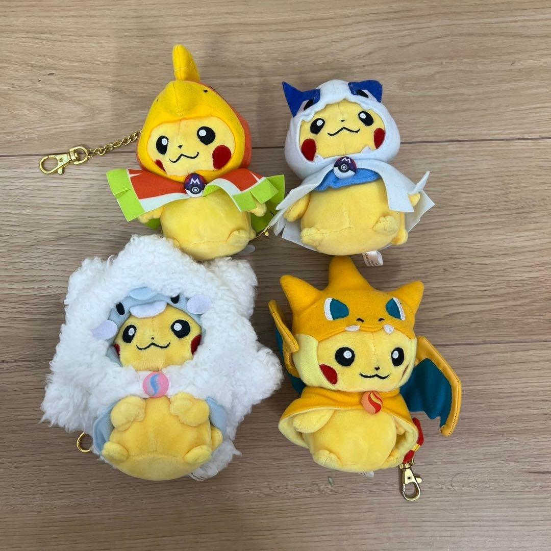 ポケモンセンター メガポンチョを着たピカチュウ マスコット ぬいぐるみ