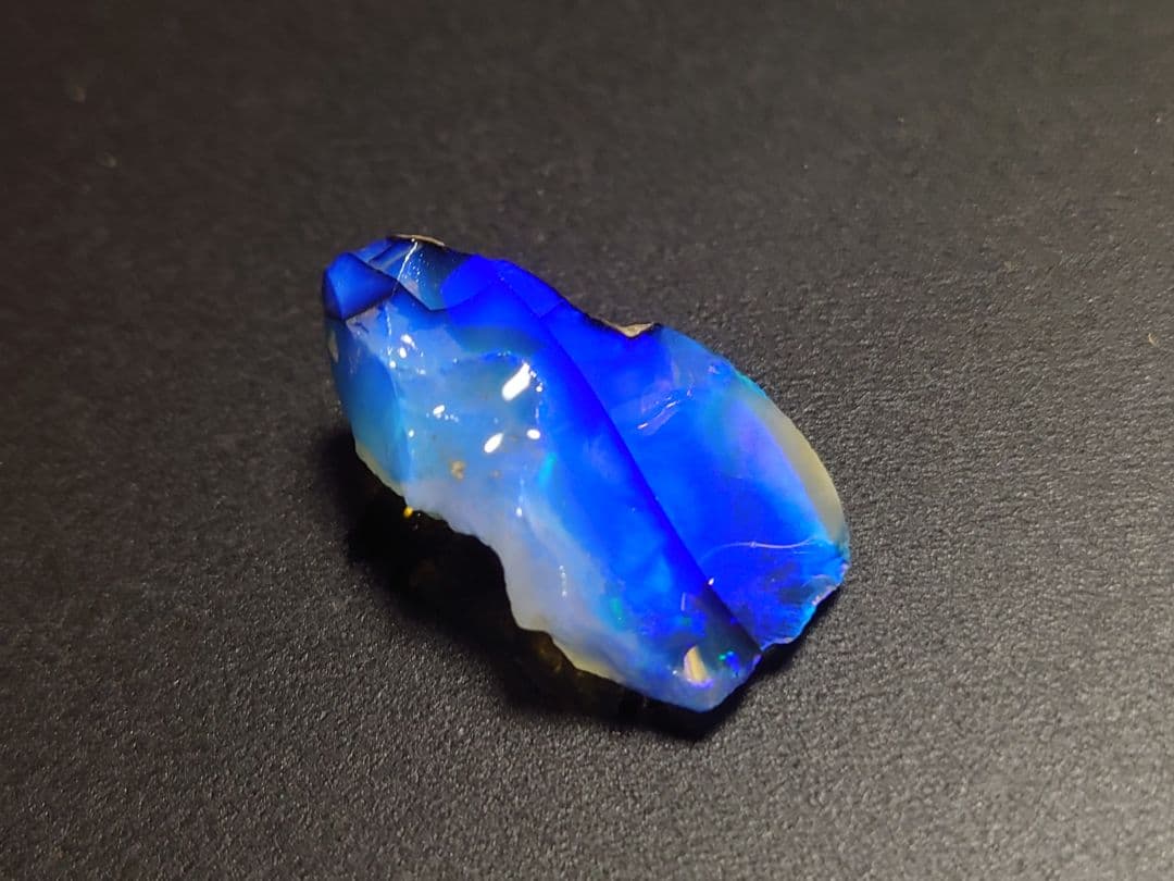 ウェロ産　チョーク　エチオピアオパール　標本　鉱物　原石　プレシャス　青