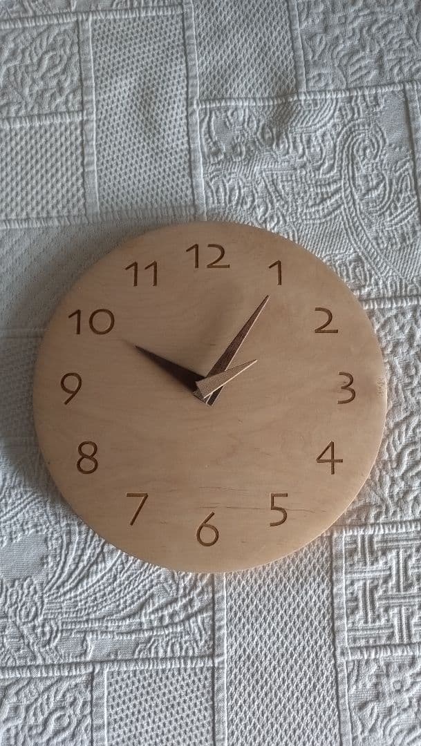 【中古/美品】楓　掛け時計　無垢　木製　丸型　直径26cm　日本製　葉山家具