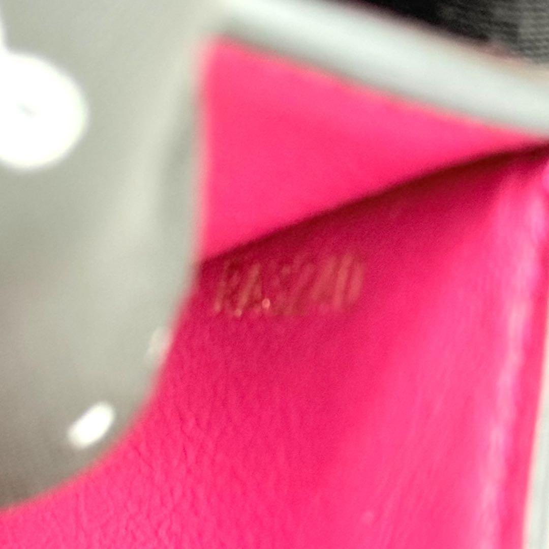 【美品】ルイヴィトン 財布　カプシーヌ XS ブラック コンパクト財布　三つ折り