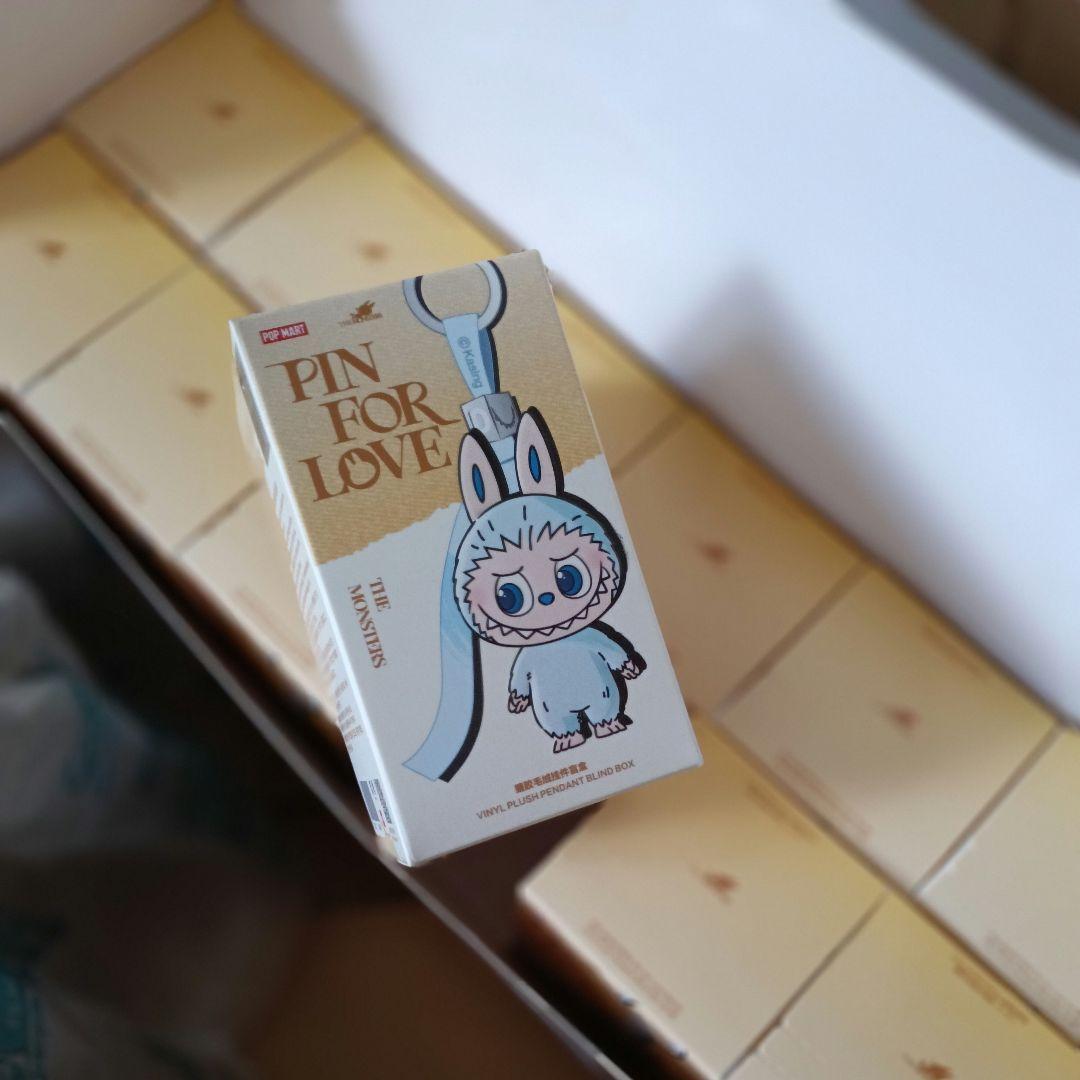 未開封/正規品 4個 ラブブ イニシャル PinforLove ミニラブブ