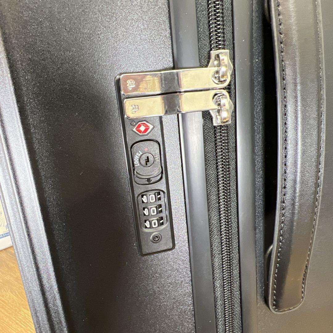 こころ【使用１回】美品　ace.　エース　キャリーケース　ファーニットZ