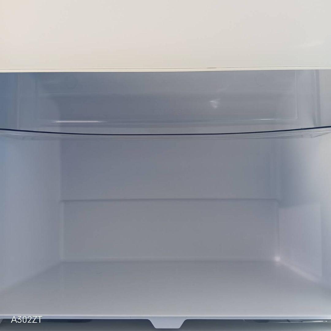 1129 送料設置込　アクア　人気モデル　大型冷蔵庫　4ドア　ホワイト