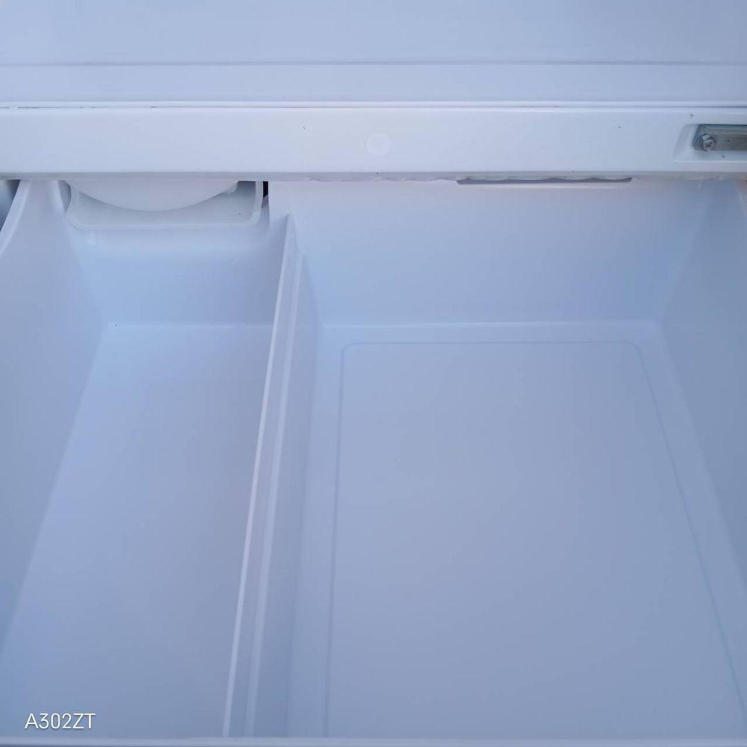 1129 送料設置込　アクア　人気モデル　大型冷蔵庫　4ドア　ホワイト