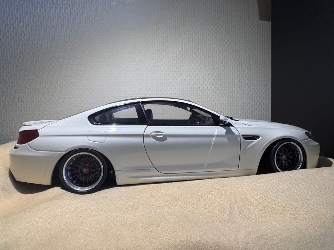 BMW M6 ホワイト ミニカー