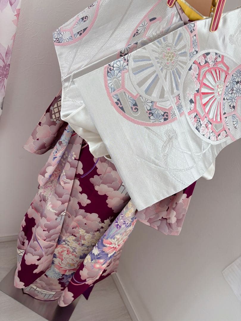 正絹振袖フルセット　豪華　銀彩　袋帯刺繍　紫色とピンク色　牡丹成人式