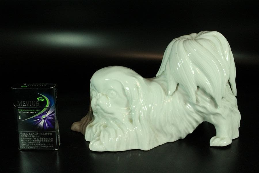 平戸 白磁 犬 置物 在銘 25cmx12cm(K-A203)