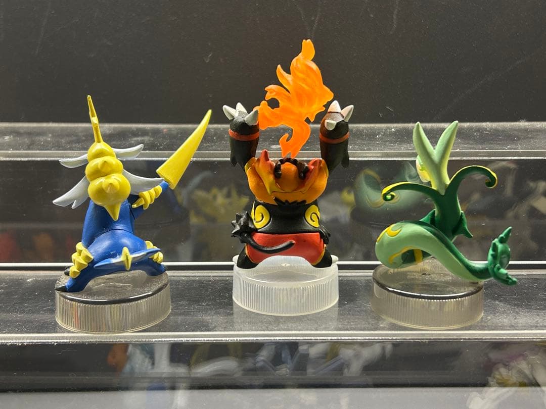 ポケモン　エンブオー ジャローダ ダイケンキ 海洋堂特典　フィギュア