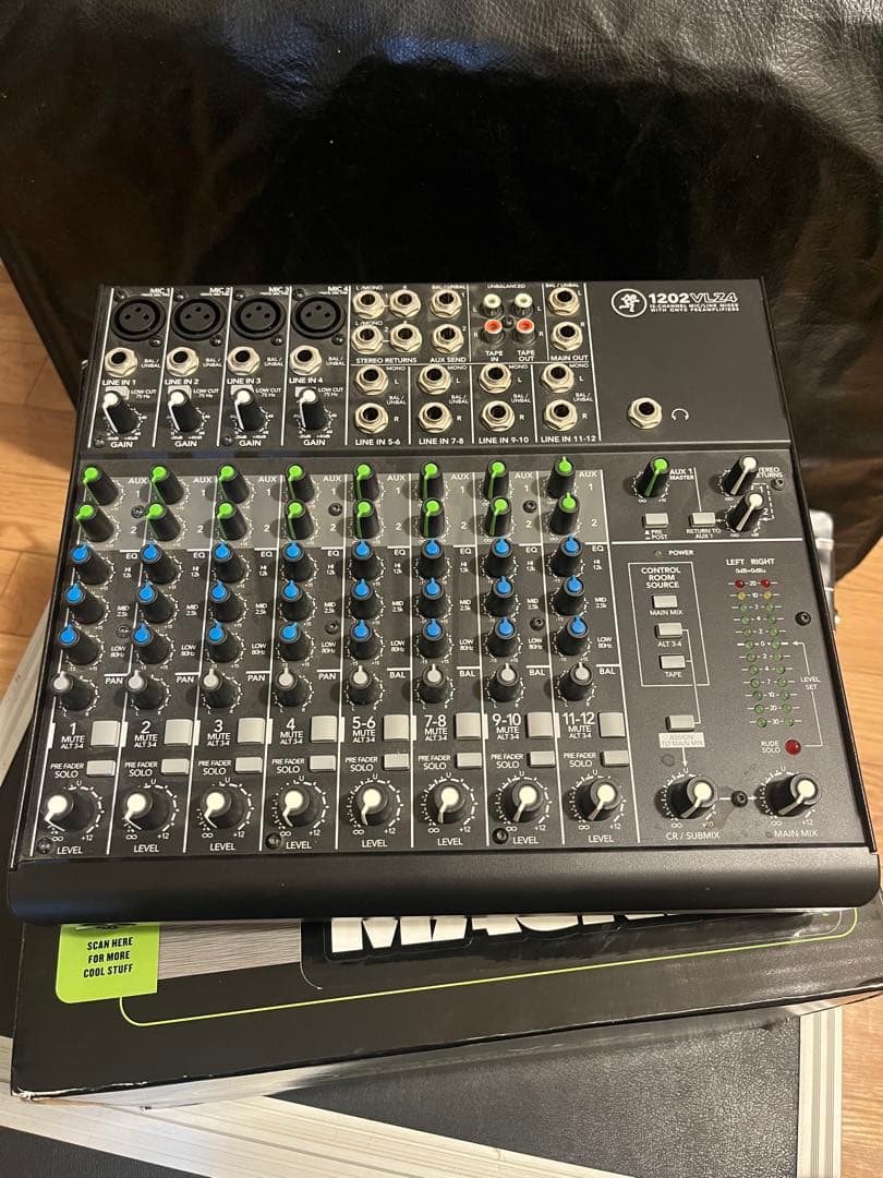 MACKIE 1202VLZ4 アナログミキサー