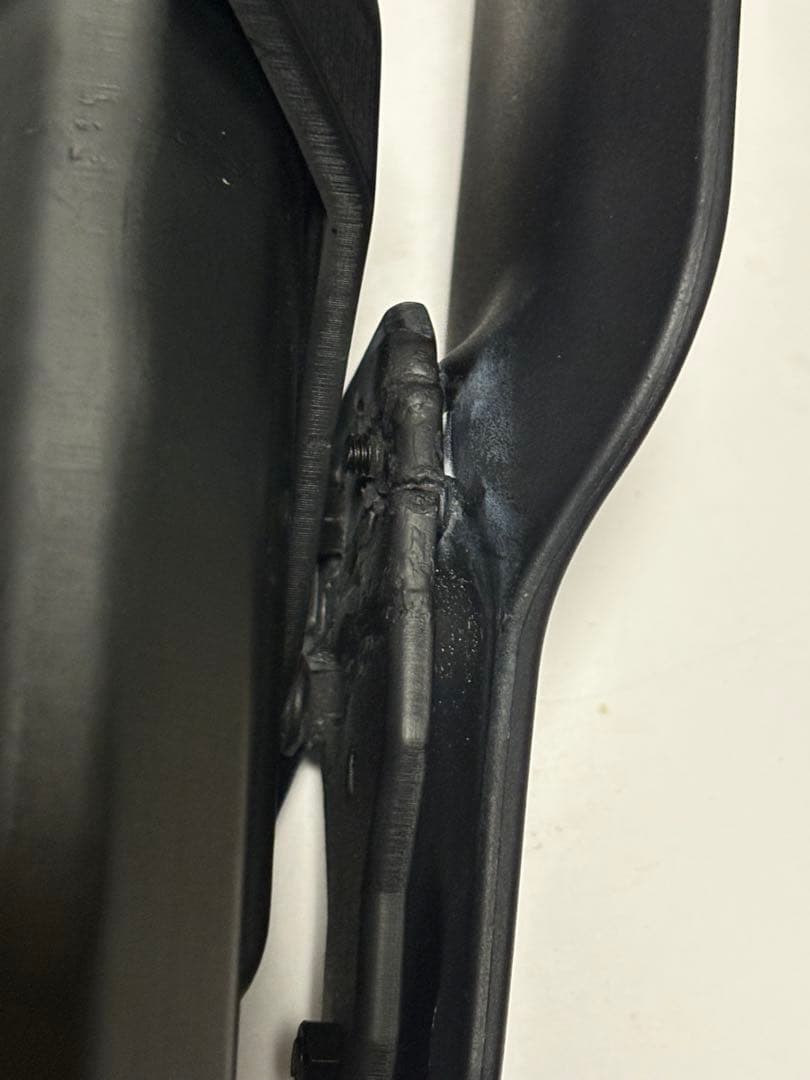 【希少】★原価の半額以下★警察 新型拳銃入れ（一部破損品）