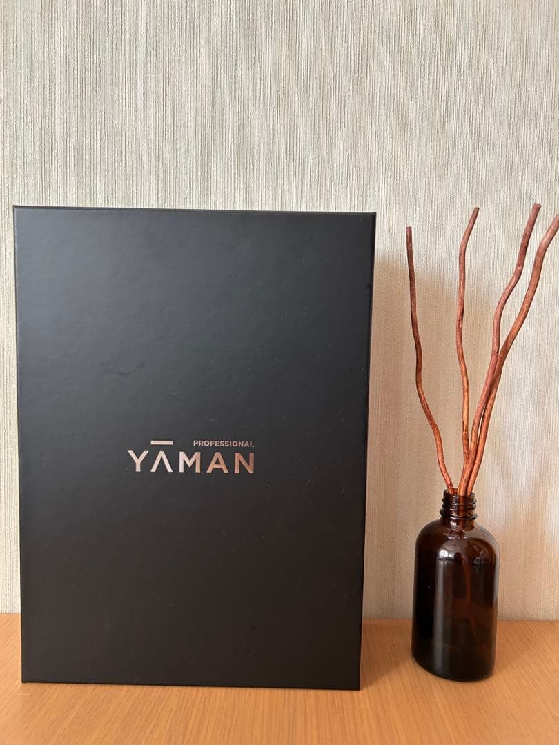 YA-MANヴェダスカルプブラシ