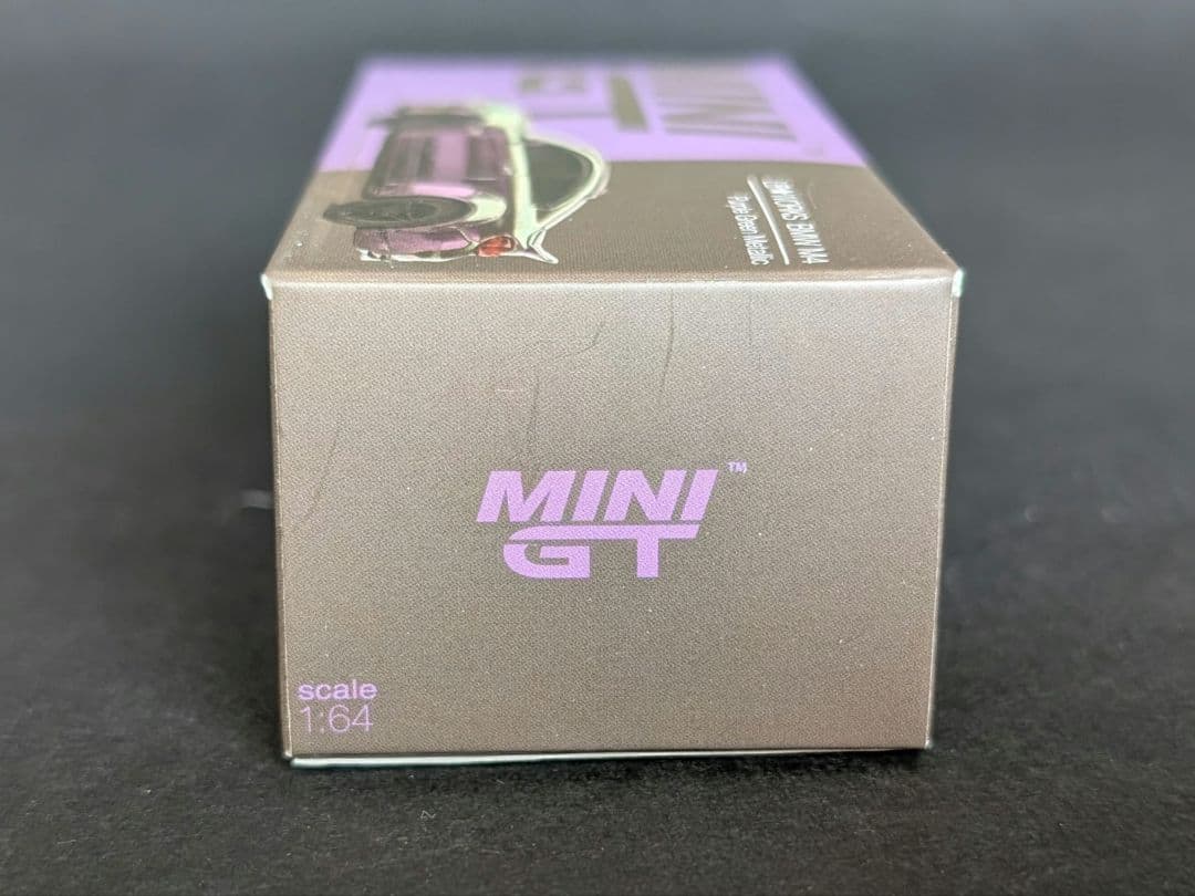 MINI GT 1/64 LBWK BMW M4 パープルグリーンメタリック