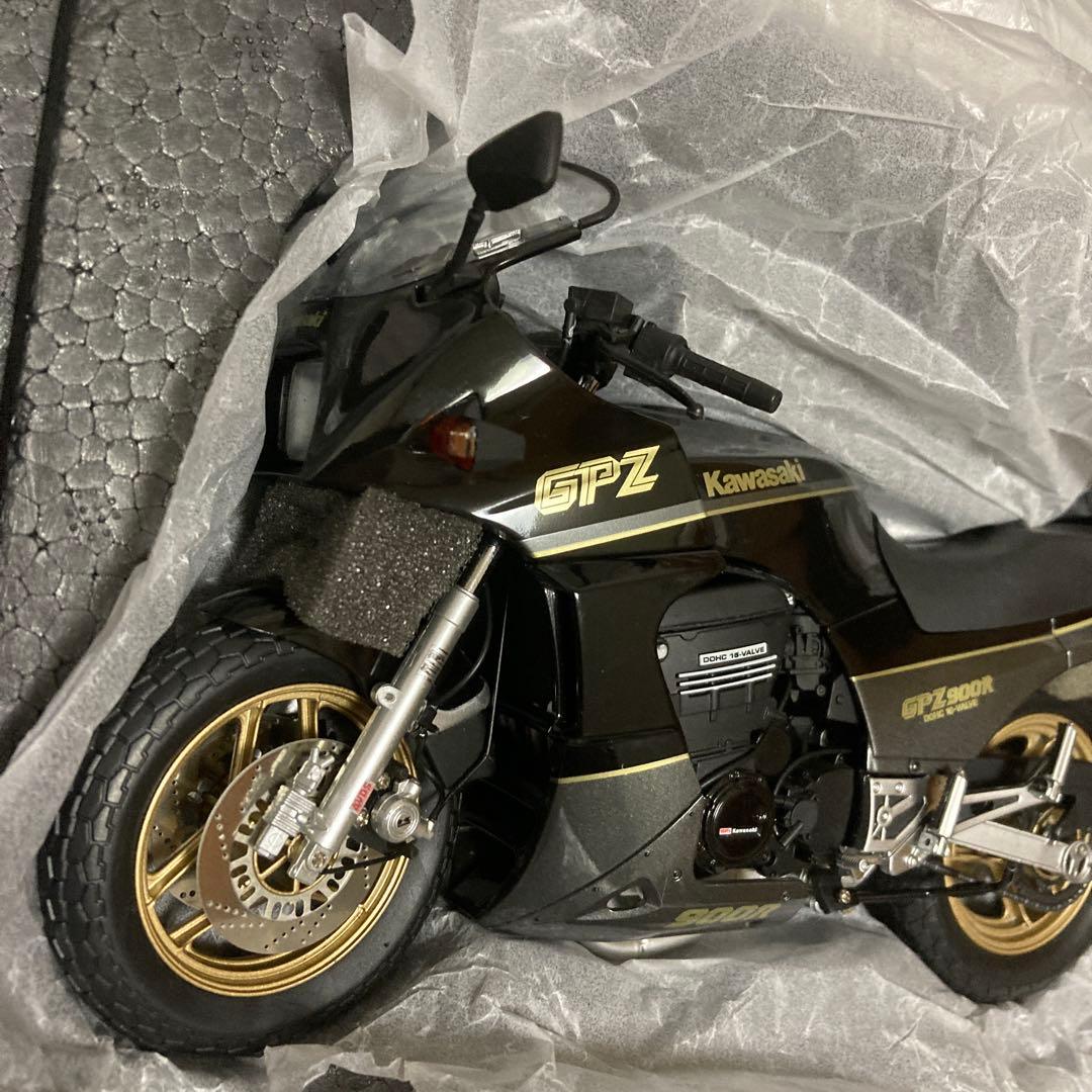 マイルストーン　1/12 バイク カワサキ　GPz900 キリン　東本昌平