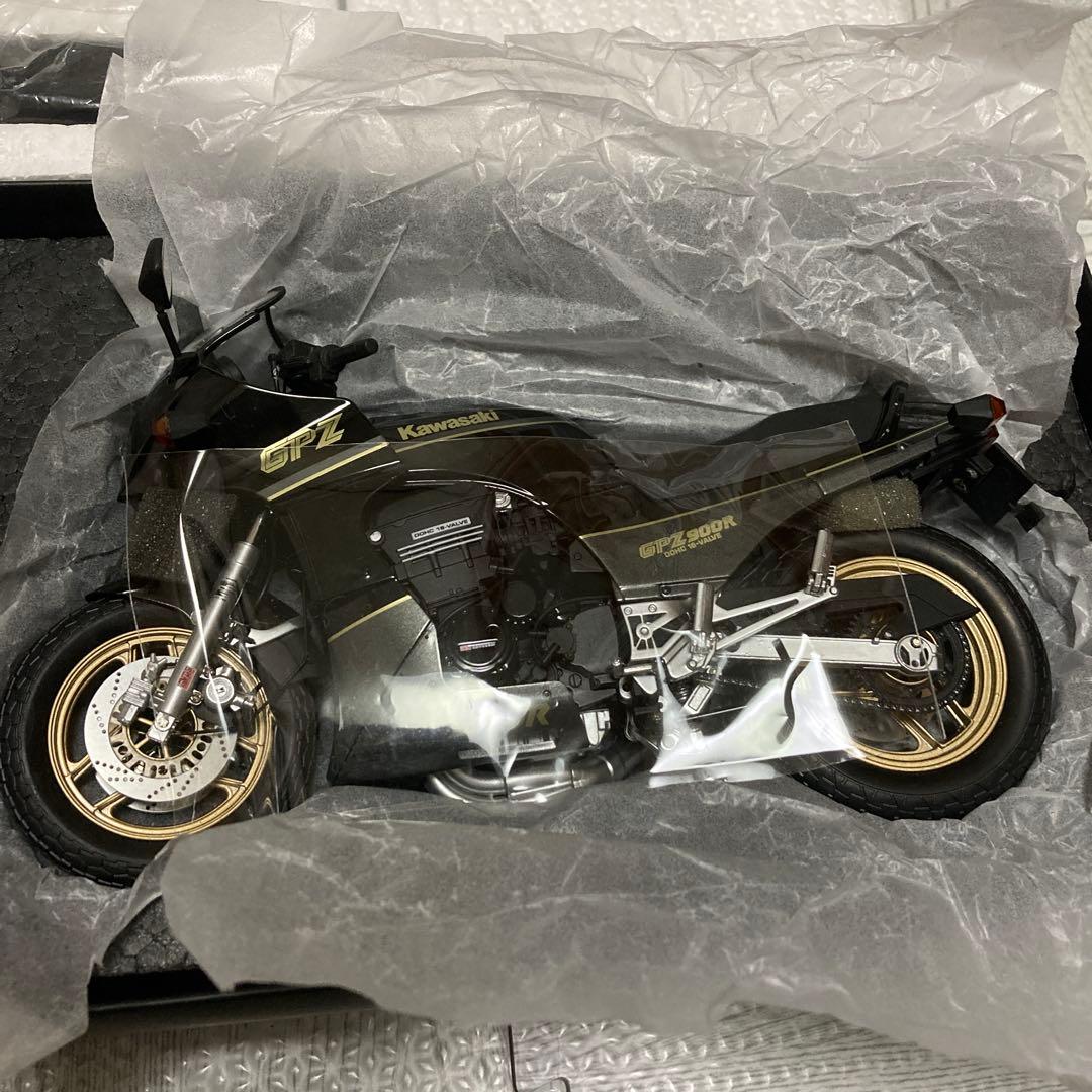 マイルストーン　1/12 バイク カワサキ　GPz900 キリン　東本昌平