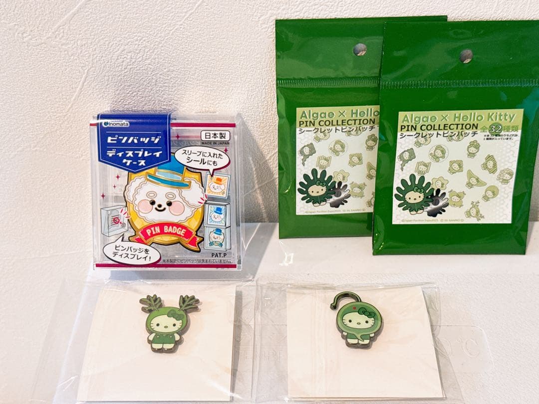 日本館限定　ピンバッジ　万博　ヒジキ　ウチワヒゲムシ　ケース付き　藻キティ　藻類
