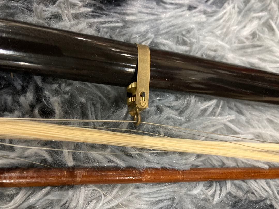 B0301)二胡★中古品★音などを確認済み★ヘビ皮　初心者用