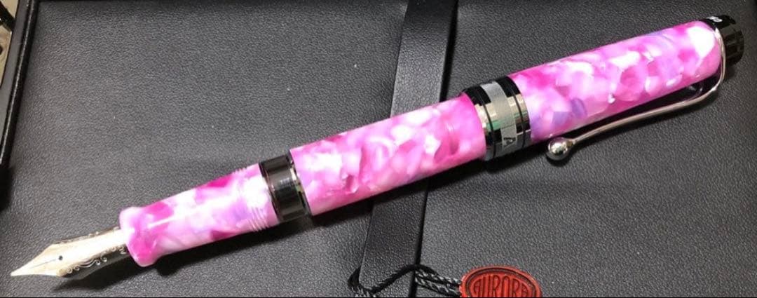 アウロラ　万年筆カレイドスコーピオ　ルーチェローザ　字幅M インク付き