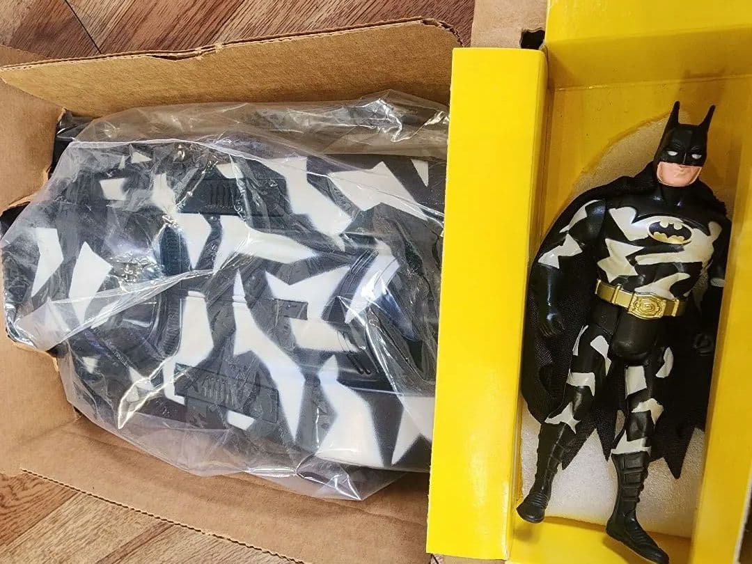 ケナー　バットモービル 　バットマンリターンズ　カモアタック　国内未発売