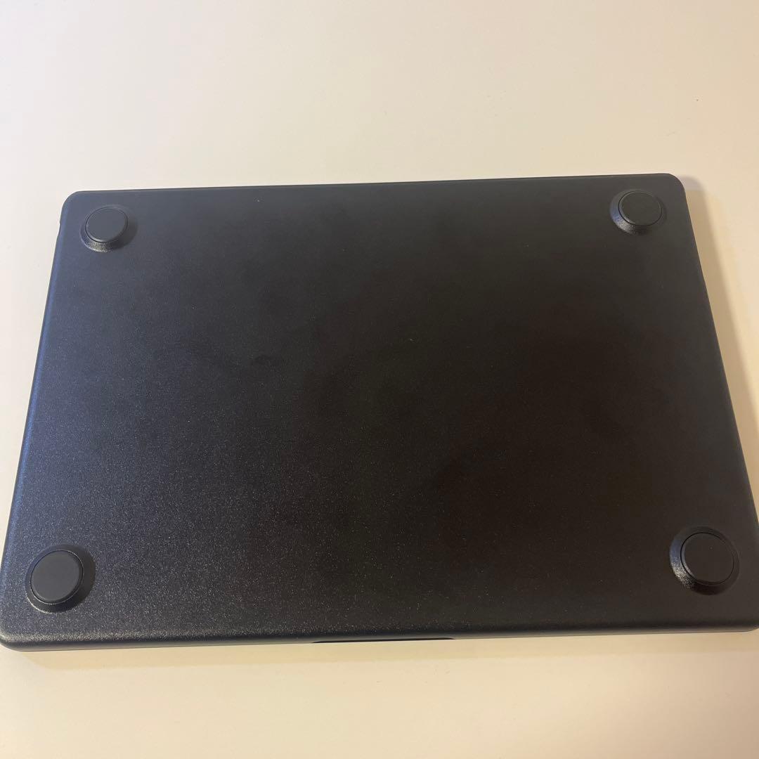 M2チップ搭載MacBook Air - ミッドナイト