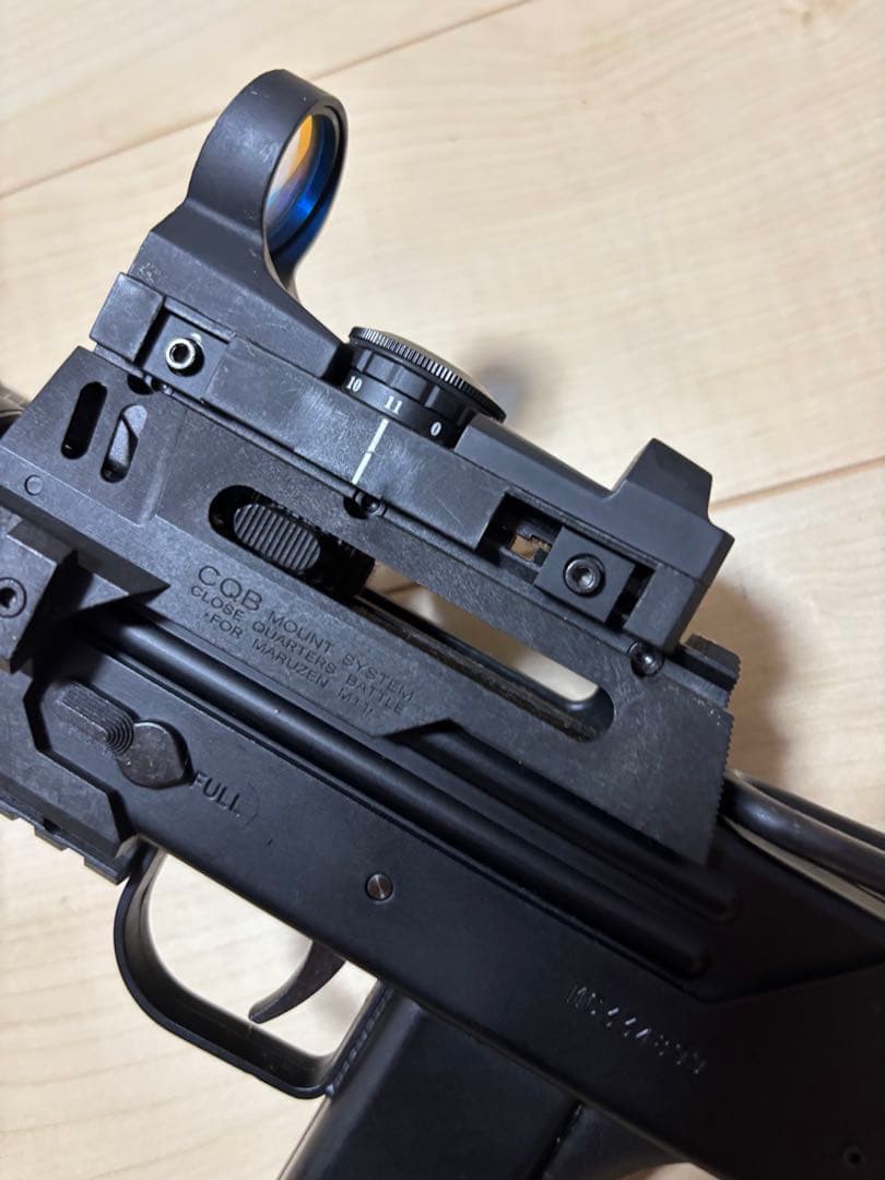 イングラム CQB サイレンサー・スコープ・ライト付き