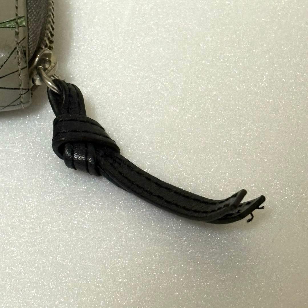 ヴィヴィアンウエストウッド 本革 ミニ財布 オーブ グレー 手書き風アート