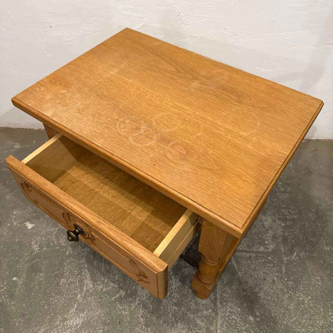 ビンテージ　木製サイドテーブル　ベッドサイドテーブル　引き出し付き　1