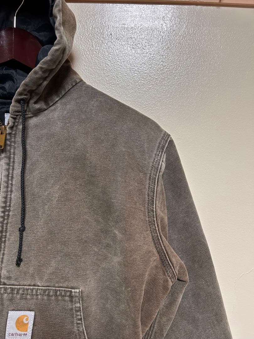 カーハートアクティブジャケット　CHT