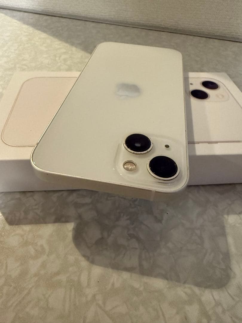 ア*ン様 iPhone13 512GB ホワイト SIMフリー ケース付き