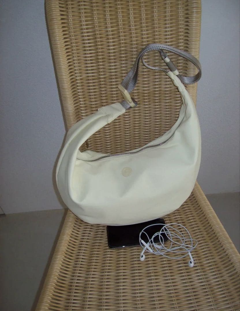 新品　minitmute ミニットミュートClowaistバッグ　butter