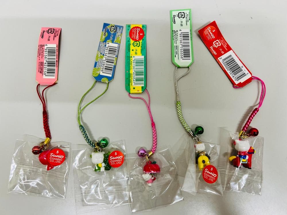 ◆サンリオ HELLO KITTY ご当地ストラップ 41個セット 08273
