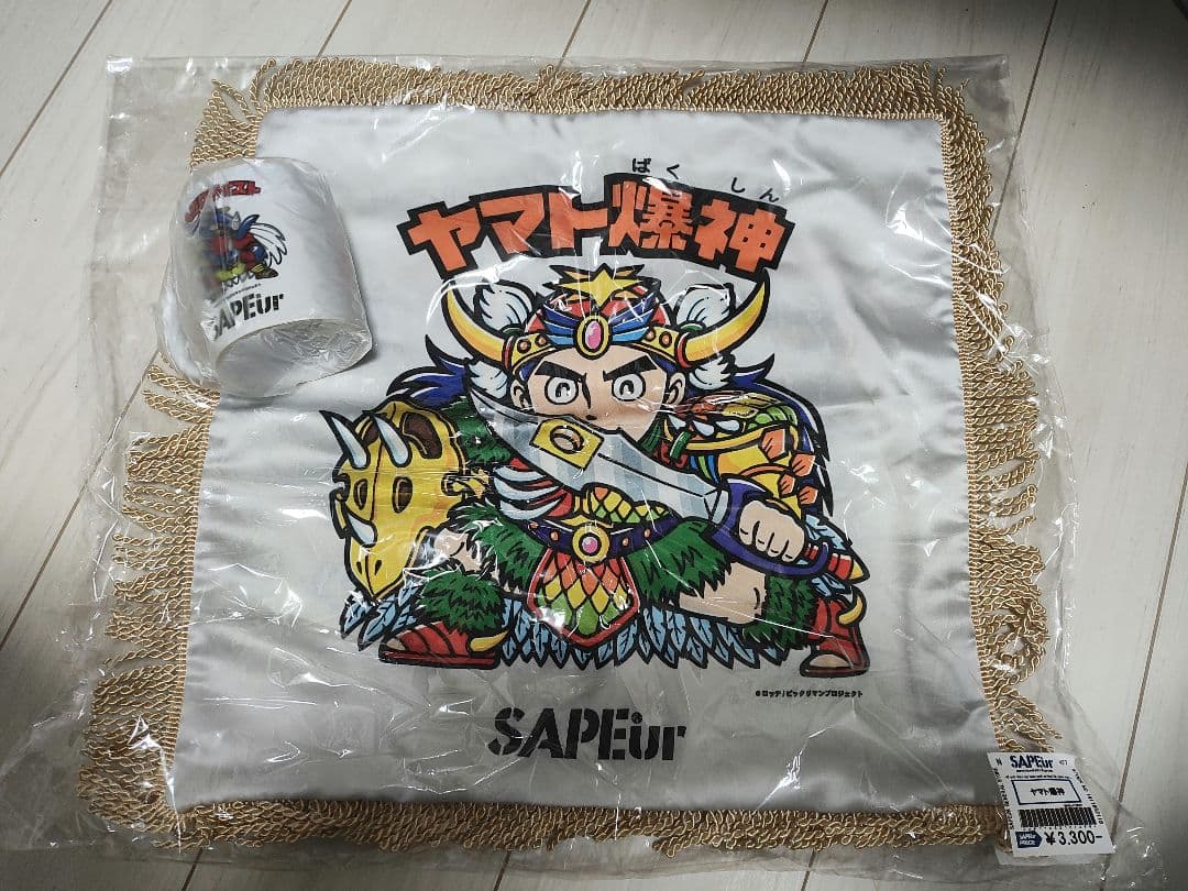 SAPEur ヤマト爆神のクッションカバーとヘラクライストのマグカップセット