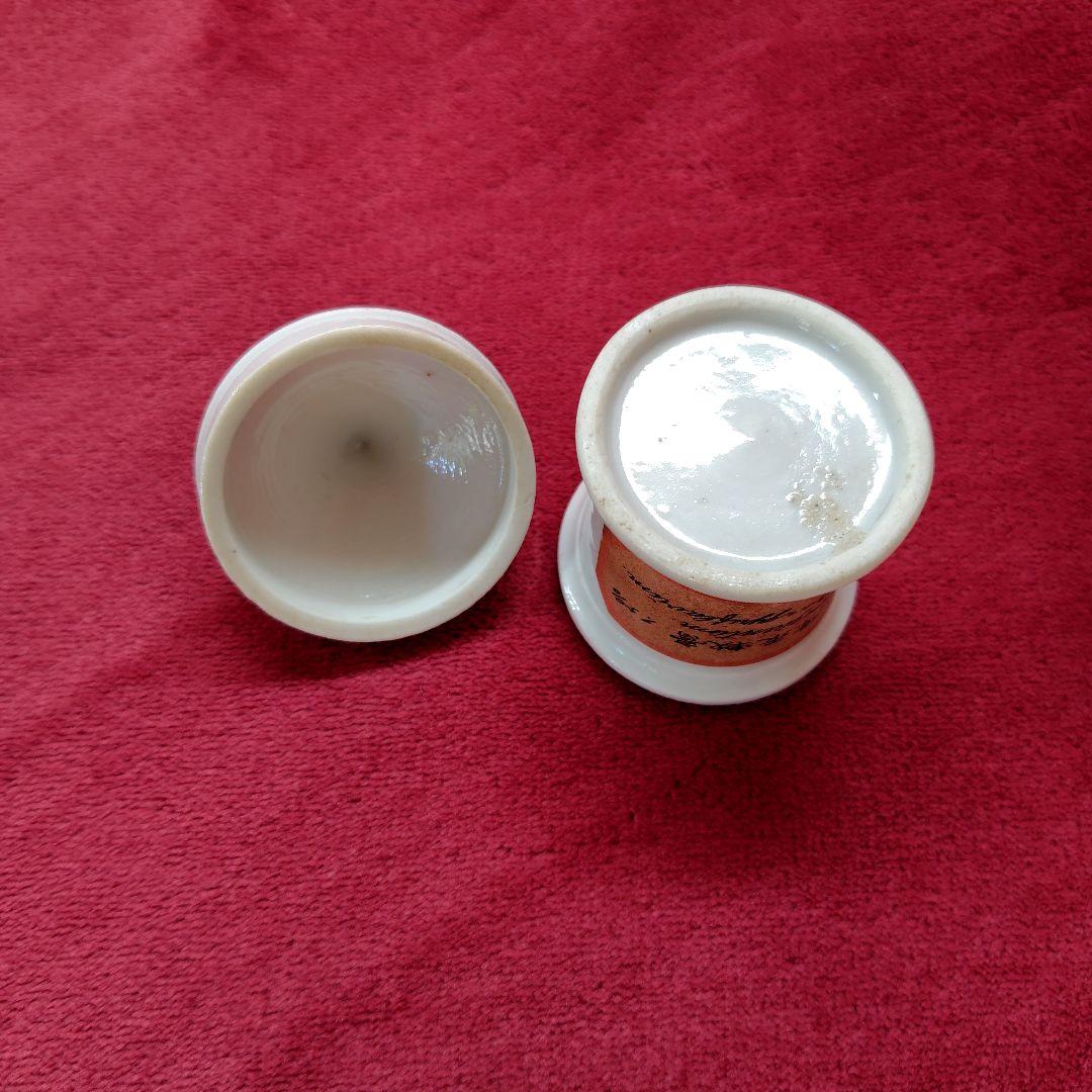 アンティークな [ 軟膏瓶 ]