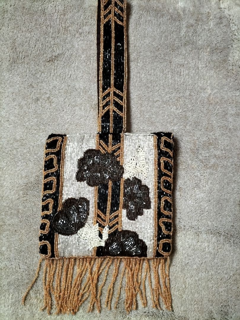 JAMIPUECHビーズバッグ