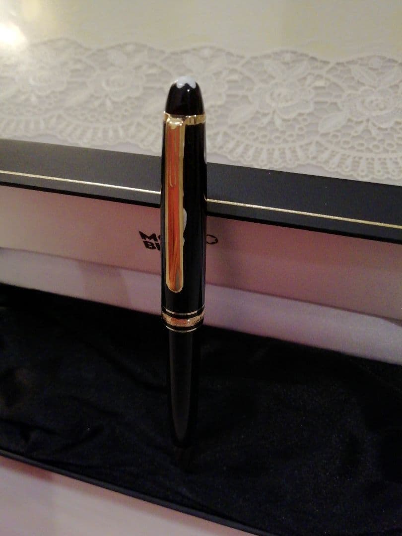 MONT BLANC ボールペン２本　シャープペンシル1本　ケースの4点セット