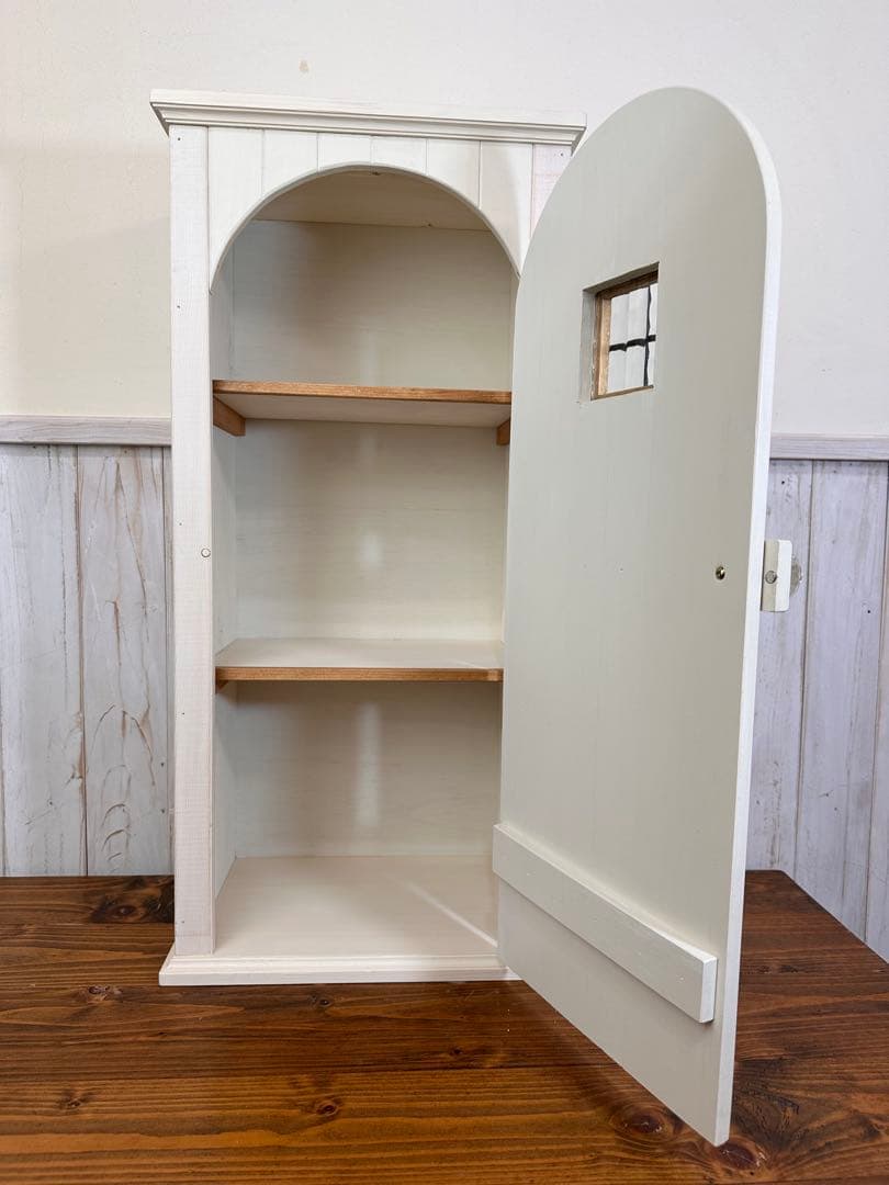 【1点のみ】ナチュラルアンティークな扉のようなキャビネット