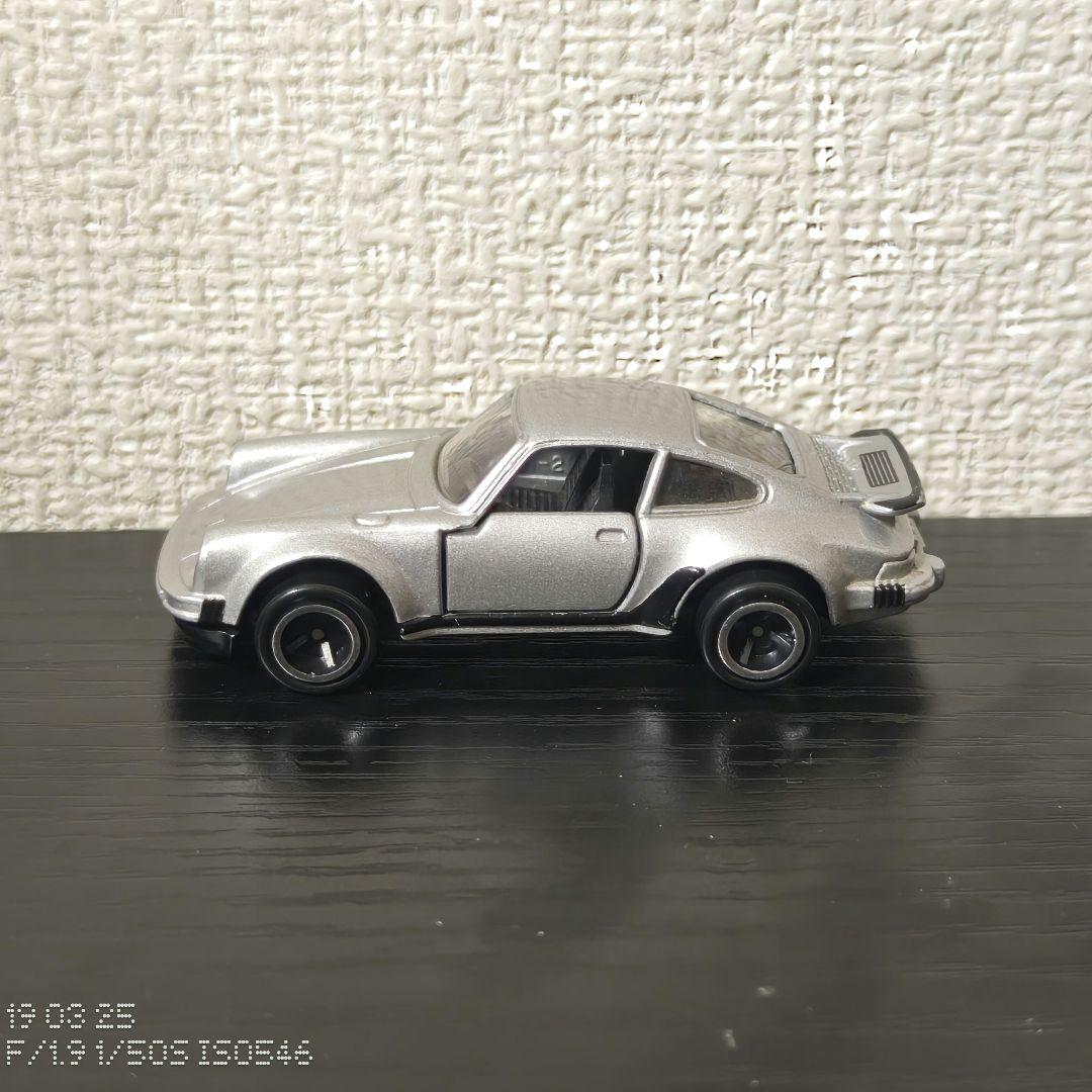 TOMICA　トミカ　ポルシェ930　ターボ　銀色　箱付き