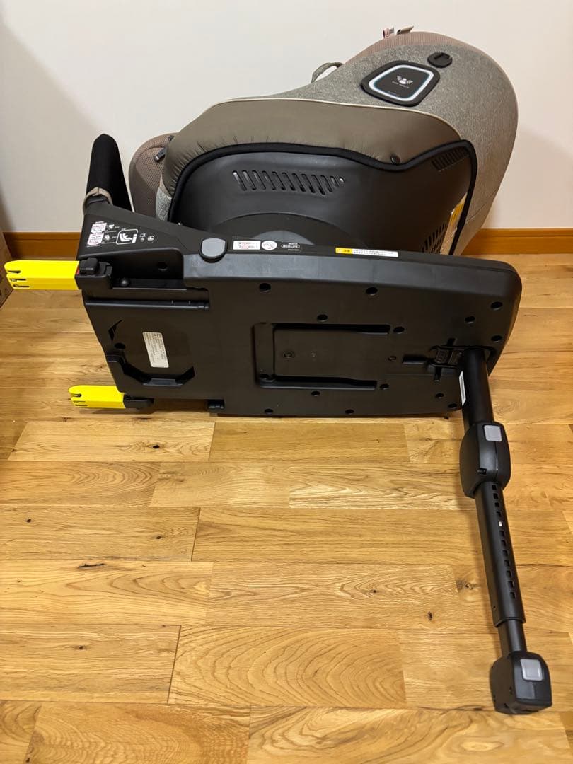 アップリカ　クルリラプラス 360° セーフティー　ISOFIX