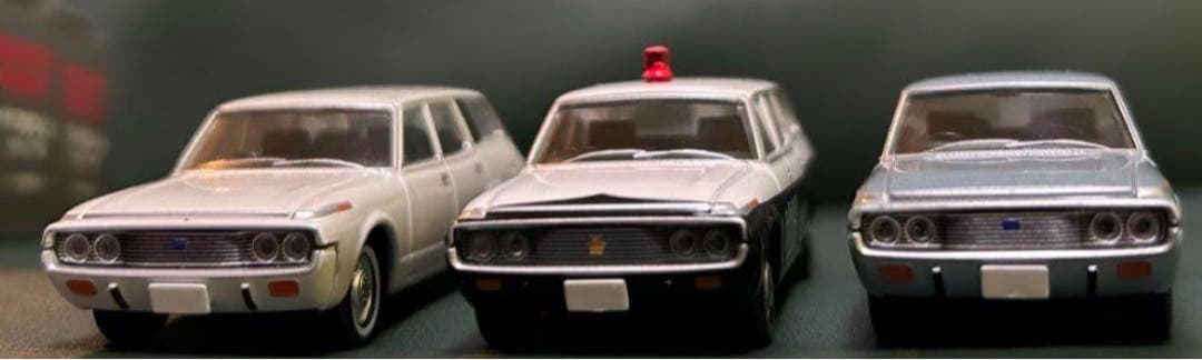 トミカリミテッドヴィンテージネオ クラウン バンデラックス カスタム 3台