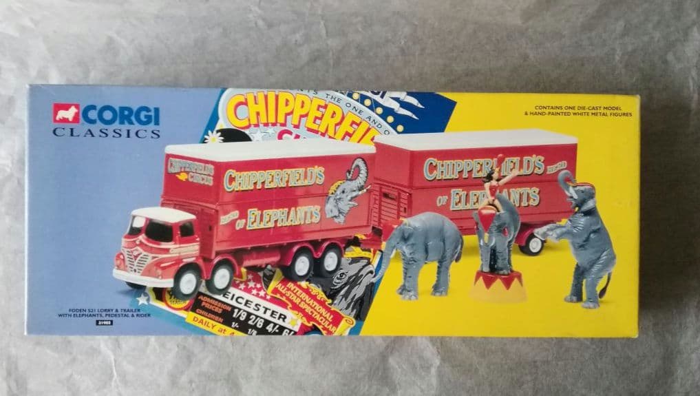 コーギー　Corgi Chipperfields Circus 箱入り　英国