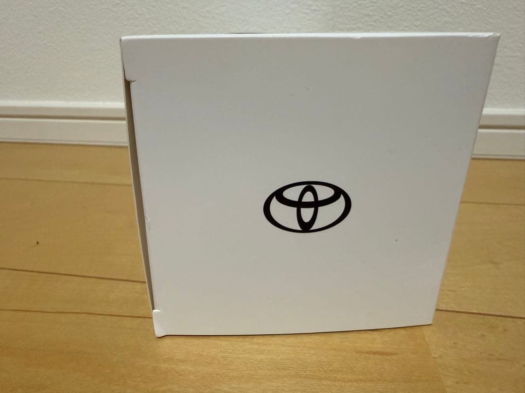 ノア　ミニカー　ホワイトパールクリスタルシャイン　非売品　値下げしました！