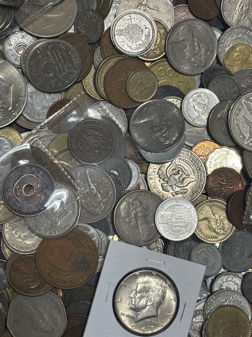 ひ*で様 外国　外国古札　 古銭　銀貨　等　まとめ　約5キロ
