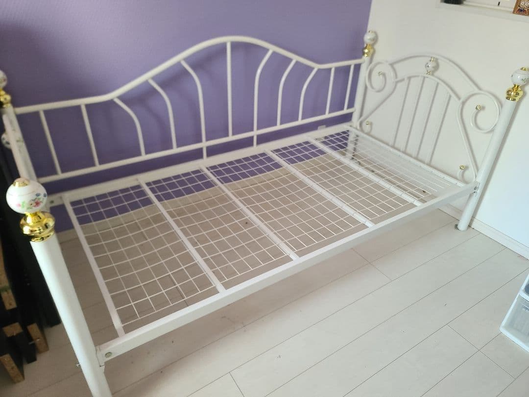 ニトリ　お姫様シングルベッドフレーム