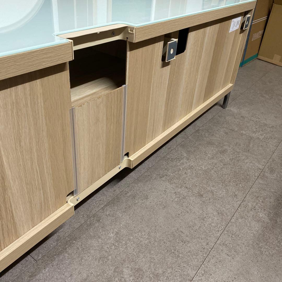 【IKEA】ベストー　テレビ台 ホワイト　ガラス天板付き