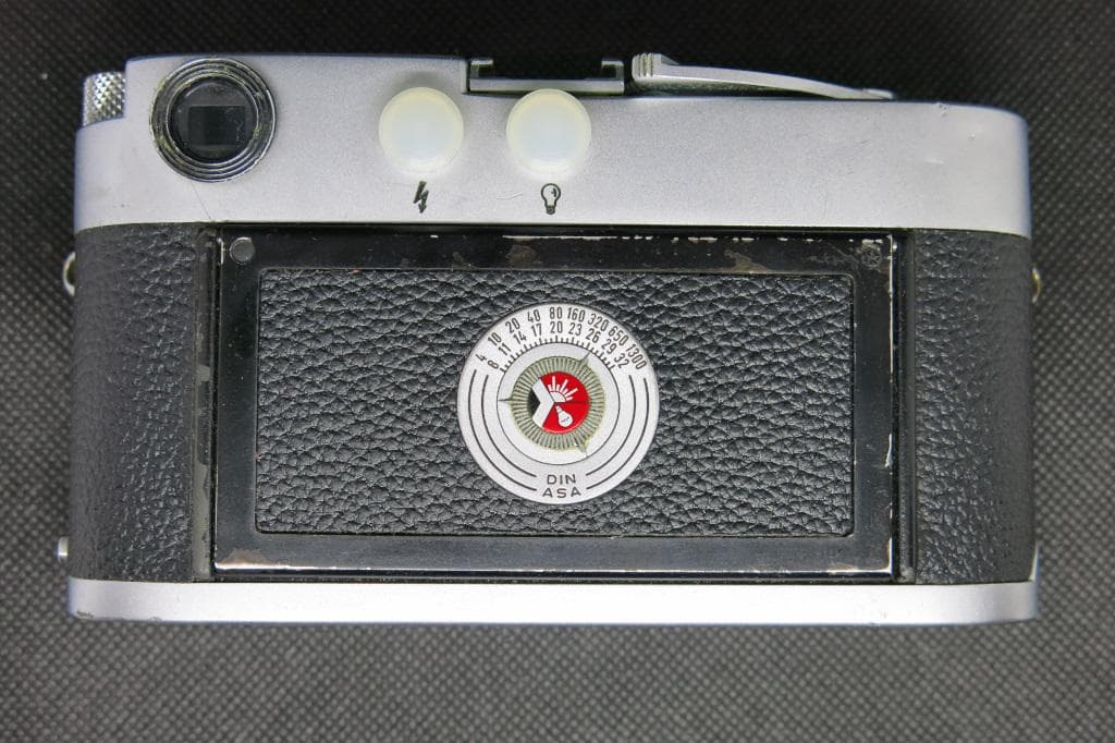 Leica M2 レンジファインダーカメラ