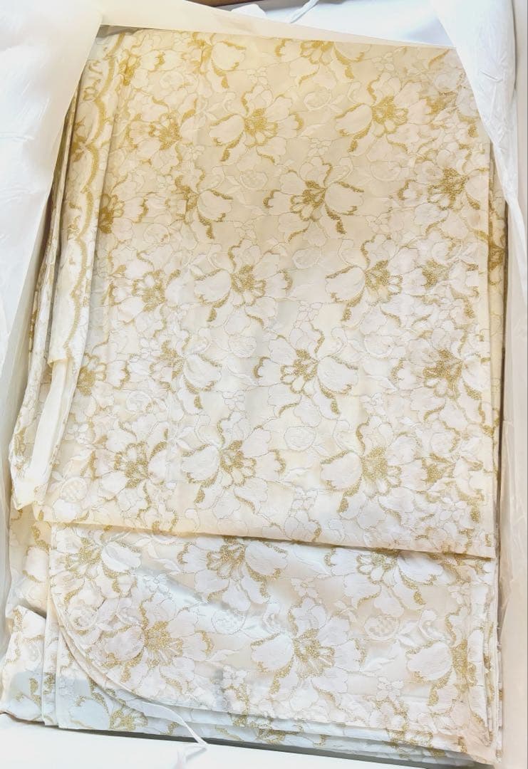 【nana】美品・豪華金糸風　総レース・成人式振袖フルセット