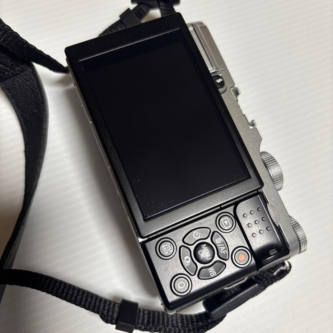 FUJIFILM ミラーレス一眼 X-A2 ダブルズームレンズキット シルバー